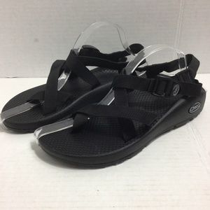 Chaco All Black Z/2 Classic Sandal Toe Strap